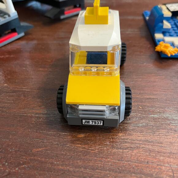 LEGO CREATOR Sea Side Beach House + Train Station INCOMPLETE AND GLUED - Picture 13 of 14